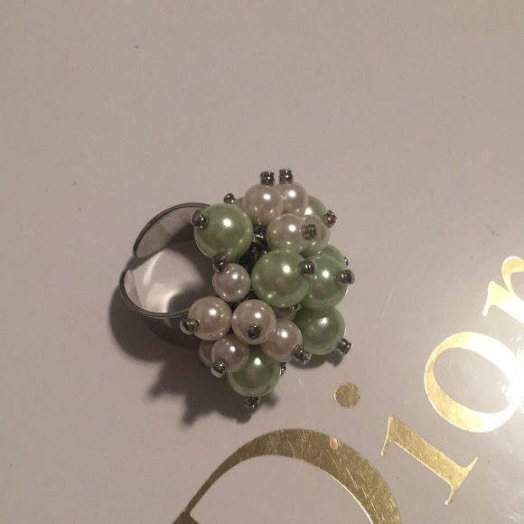 Beaded ring - Picture 1 of 2